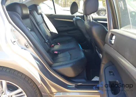 2010 Infiniti G37X z USA, uszkodzony, nr VIN JN1CV6ARXAM456051